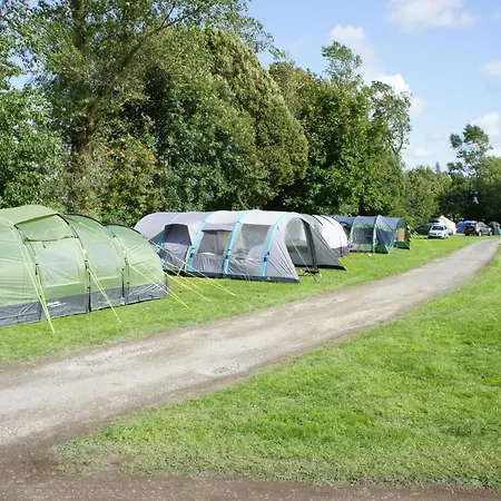 The Dalesbridge Campsite And Cabins *