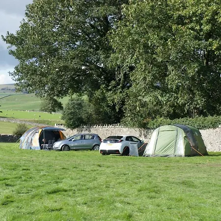 The Dalesbridge Campsite And Cabins Kemping Austwick